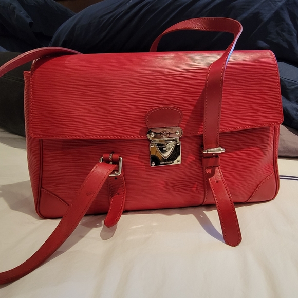 Louis Vuittons Handbags Epi Segur MM - Picture 2 of 14